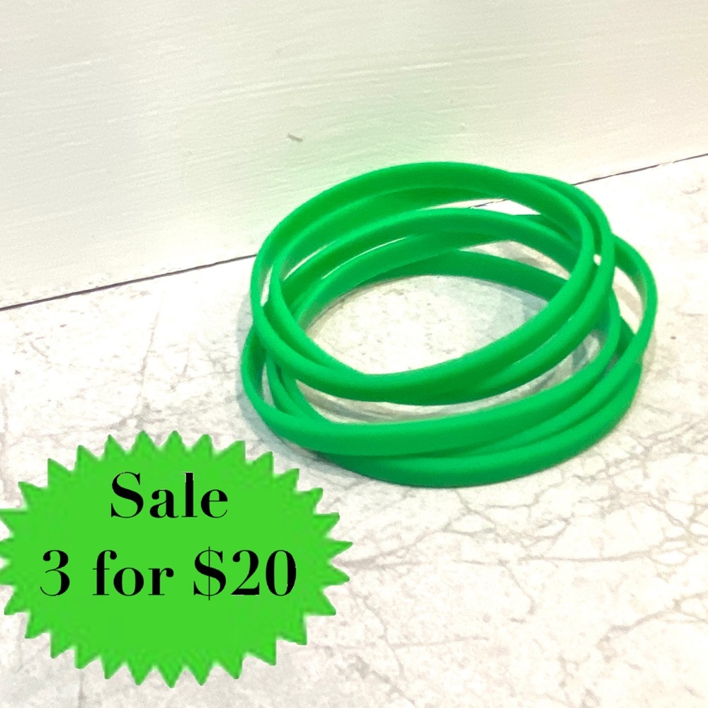 Hot Topic GREEN Rubber Gummy Bracelets 5 pc Silicone Jelly Wristbands 80s retro